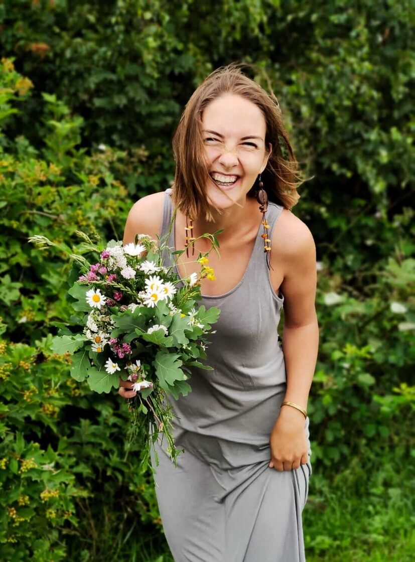 Anna Felš-Milberga Ieklausos sarunu kartītes